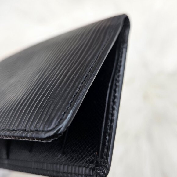 Louis Vuitton  Epi Black Pocket Organizer Wallet - Picture 16 of 17